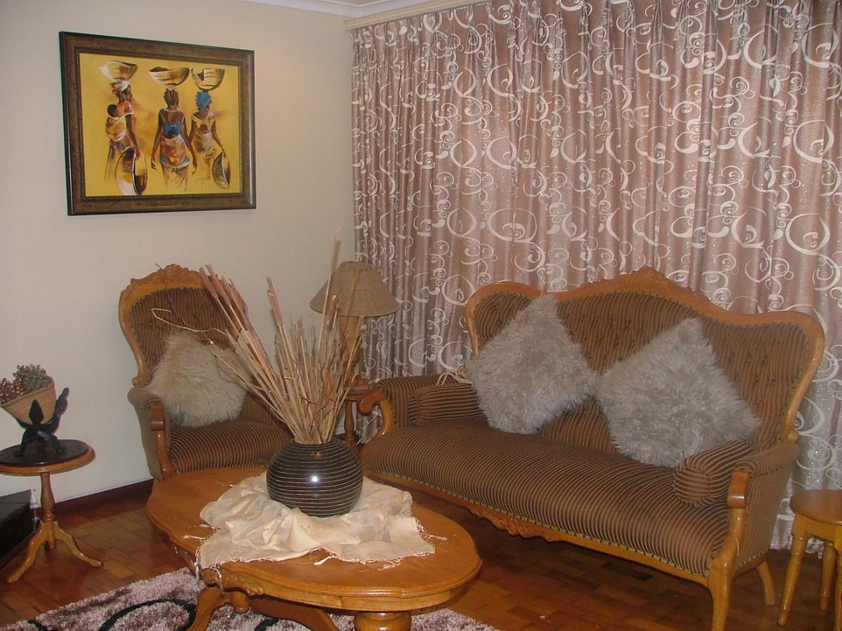 Mbalentle Guesthouse Bishop Lavis Extérieur photo